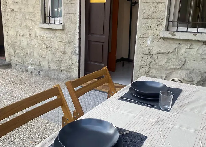 Lake Front Apartments, Lecco